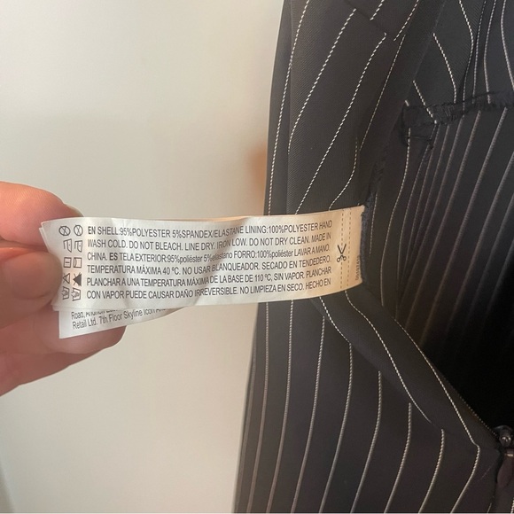 Forever 21 pinstripe strapless cutout navy zippered jumpsuit size medium - Picture 7 of 7